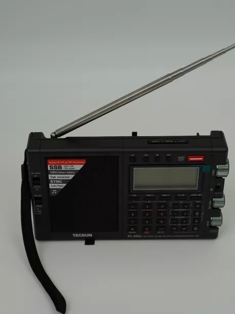 всеволновый цифровой радиоприемник с mp3 плеером Tecsun PL-990x (export version) black